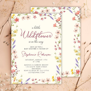 En liten Wildblomma är på väg mot Boho Baby Shower Inbjudningar