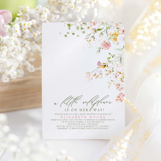 En liten Wildblomma är på väg mot en diskret babys Inbjudningar (A Little Wildflower Baby Shower Invitation)