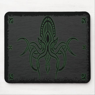 En Lovecraftian Mousepad Musmatta