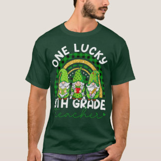 En lucky 8th Klass Lacher Gnomes St Patricks Rai T Shirt