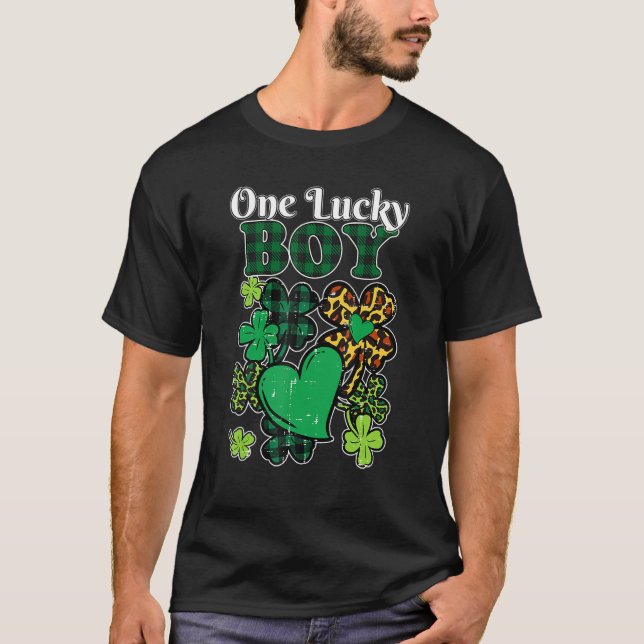 En Lucky Boy Plade Shamrock Heart St Patrick Day T Shirt (Framsida)