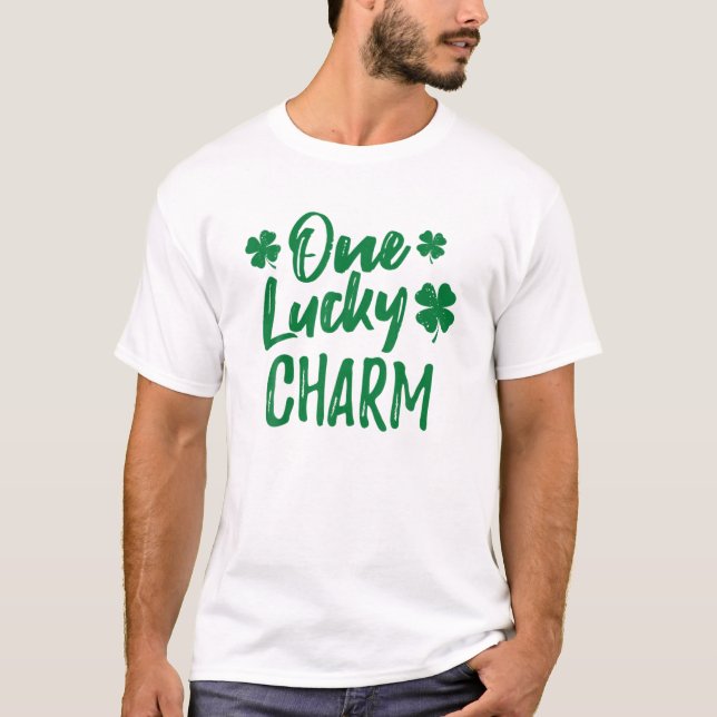En Lucky Charm St. Patrick's Day Family Matching T Shirt (Framsida)