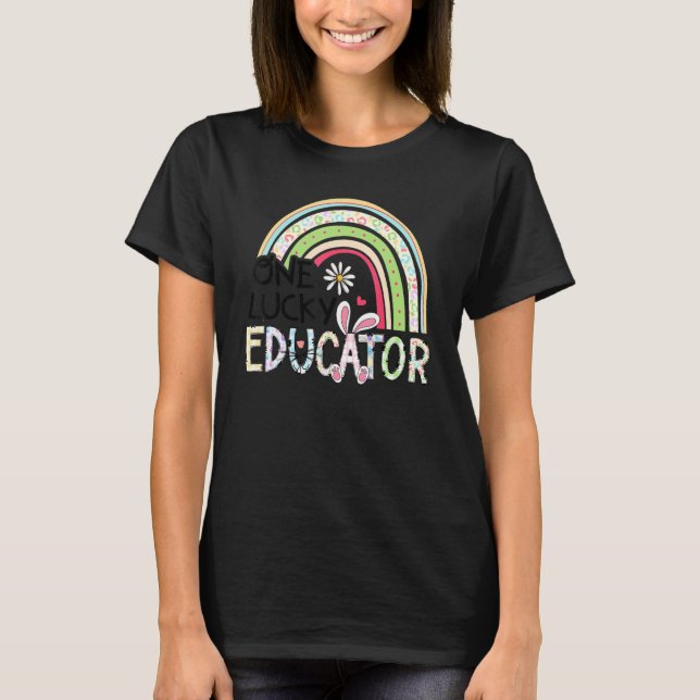 En Lucky Educator Glad påsk Teacher Bunny Rain T Shirt (Framsida)