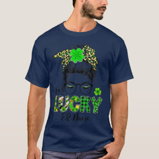 En Lucky ER Nurse Messy Bun Shamrocks St Patrick' T Shirt