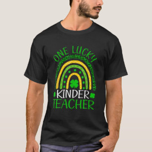 En Lucky Kindergarten Teacher St Patrick Day Rain T Shirt