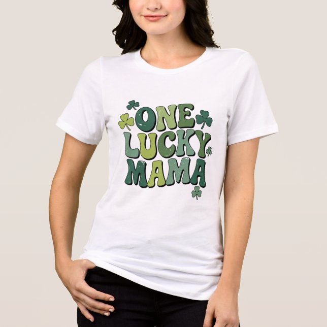 En Lucky Mamma Retro St. Patrick's Day T-Shirt (Framsida)