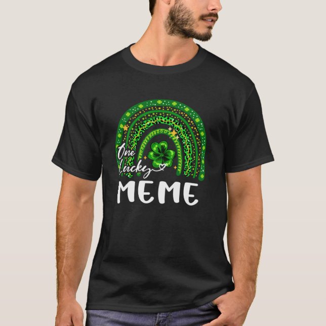 En Lucky Meme Shamrock Rainbow St Patrick s Day T Shirt (Framsida)