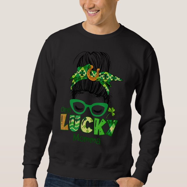 En Lucky Momma Messy Bun Leopard St patrick's day Lång Ärmad Tröja (Framsida)