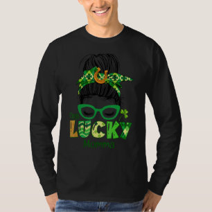 En Lucky Momma Messy Bun Leopard St patrick's day T Shirt
