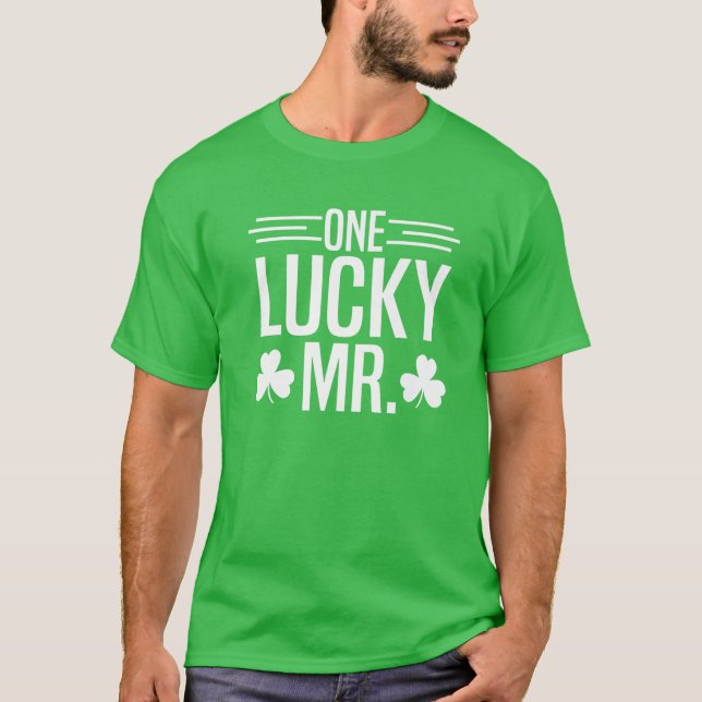 En Lucky Mr St patricks day Irish Shamrock Couple T Shirt (Framsida)