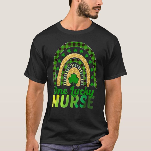 En Lucky Nurse Rainbow Lycklig St Patricku2019s Da T Shirt (Framsida)