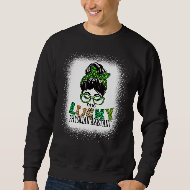 En Lucky Physician Assistant Bleached St Patricks Lång Ärmad Tröja (Framsida)