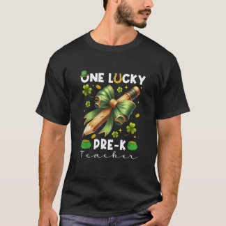 En Lucky Pre K Teacher coquette bågar St Patricks  T Shirt