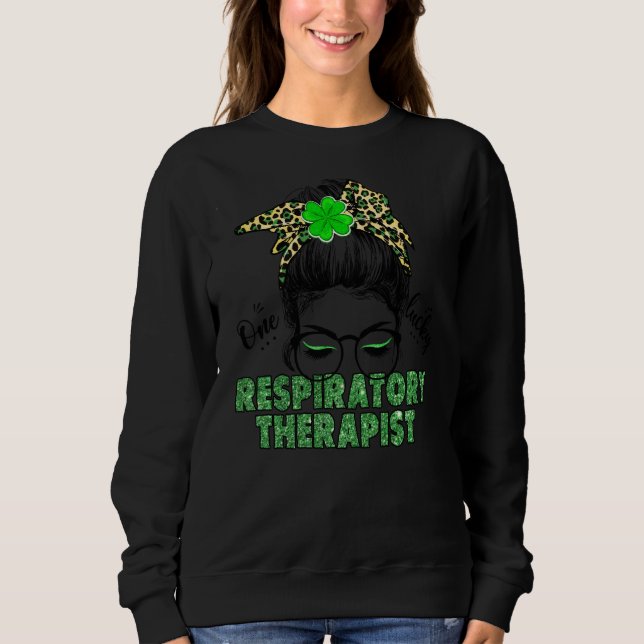 En Lucky Respiratory Therapist St Patrick S Day T Shirt (Framsida)