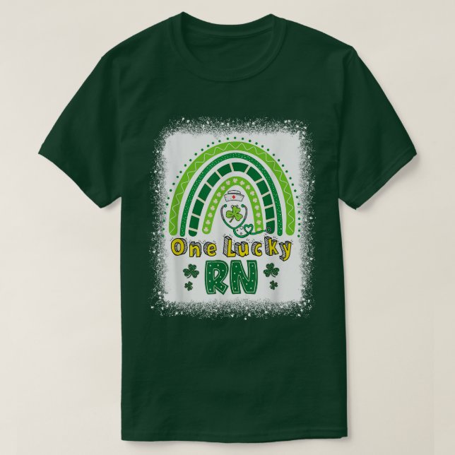 En Lucky RN Nurse Lucky Rainbow Shamrock St Patri T Shirt (Design framsida)