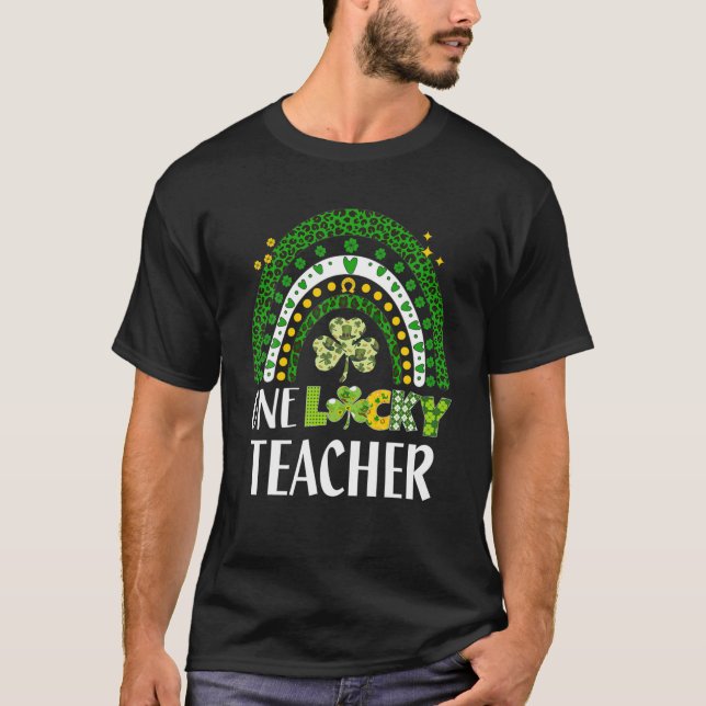 En Lucky Teacher Rainbow St Patrick's Day T Shirt (Framsida)