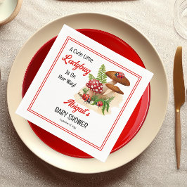 En luddig liten Ladybug är på väg att bli en babys Pappersservett