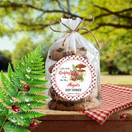 En luddig liten Ladybug är på väg att bli en babys Runt Klistermärke