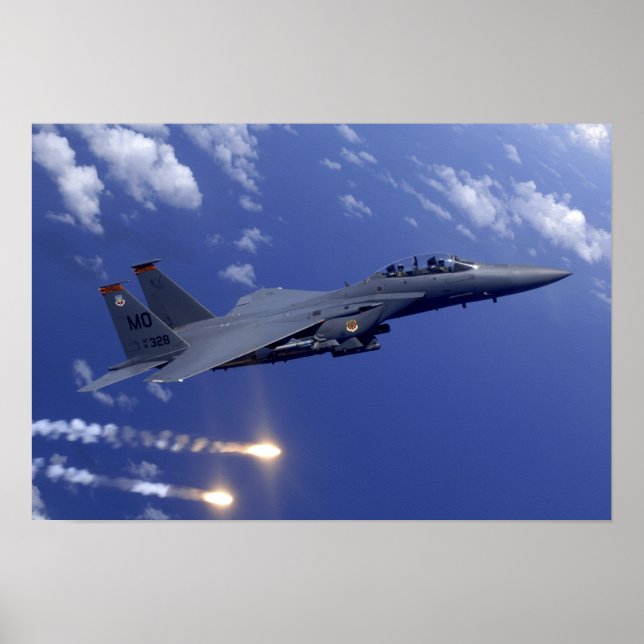 En Luft Force F-15E Strejka Eagle Poster (Framsidan)