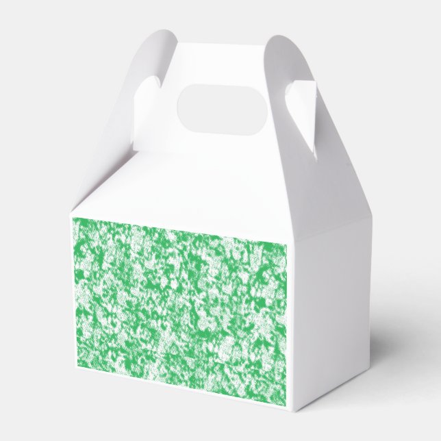 En lush, grönt fern med delikat, vinkelrät framsid presentaskar (Framsidan Sidan)