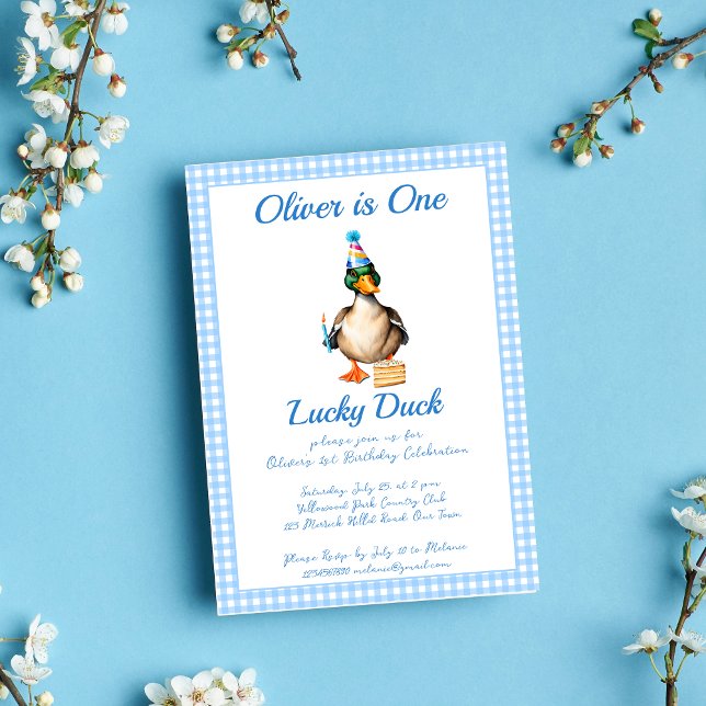 En lyckad anka blå gingham-födelsedagsmall inbjudningar (One lucky duck blue gingham  birthday party template invitation digital download cute mallard duck)