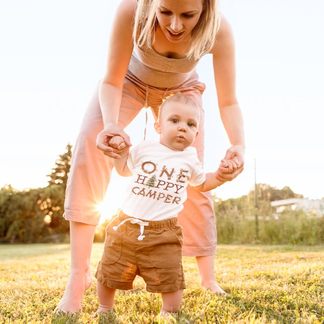 En Lycklig-kamper 1:a födelsedag Party Baby T Shirt (One Happy Camper Baby Bodysuit)