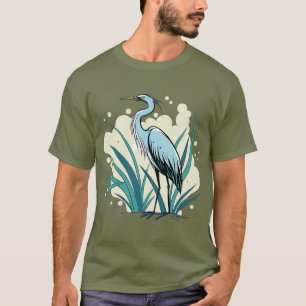 En majestätisk blåhäger står hög i en livfull nat t shirt