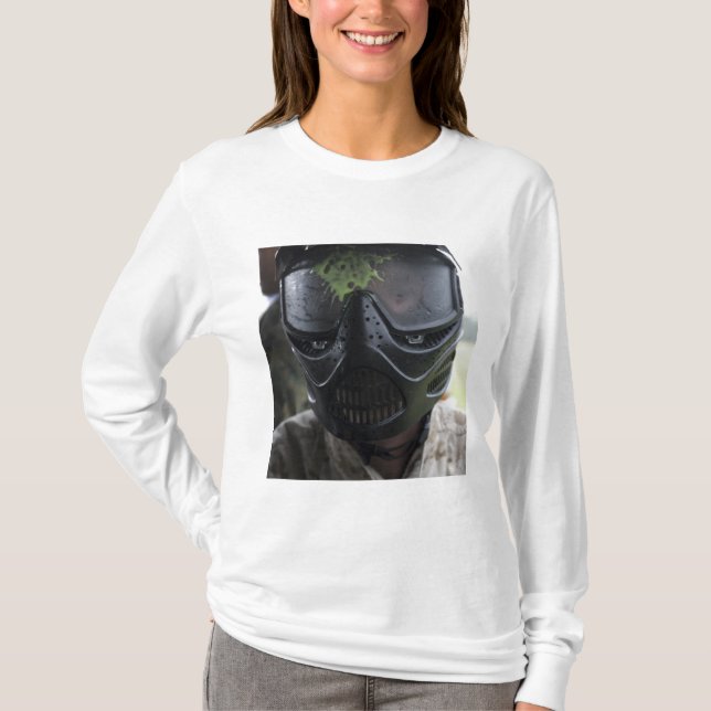 En målartur tee (Framsida)