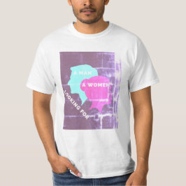 EN MAN TITTAR FÖR EN KVINNOR T SHIRT