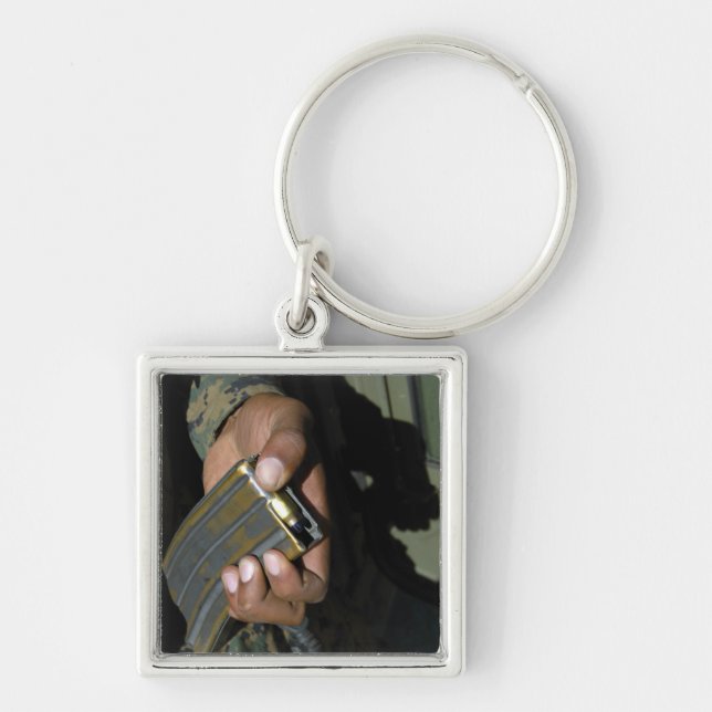 En marin last blanka ammunitionsrundor fyrkantig silverfärgad nyckelring (Framsidan)