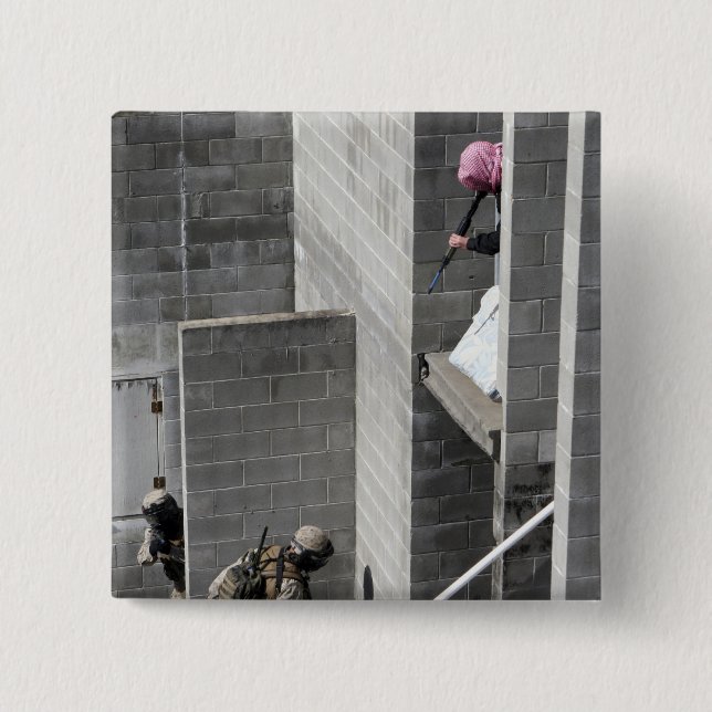 En marin och rollspelande fiendeangripare knapp (Framsida)