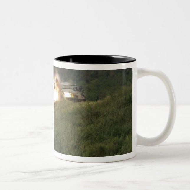 En marin poäng är en direkt slå Två-Tonad mugg (Höger)