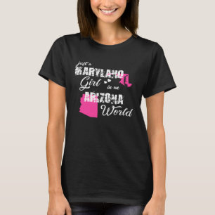 En maryland-flicka i A T Shirt