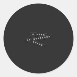 En med fantastiska chaos-märkta etiketter