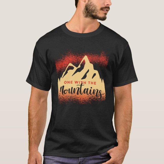 EN MED MOUNTAINS Camping Camper T Shirt (Framsida)