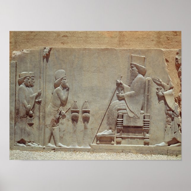 En medianofficer som betalar hem till Kung Darius Poster (Framsidan)