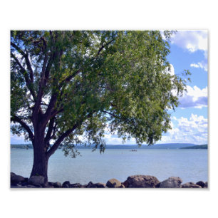 EN MIDSUMMERS EFTERMIDDAG PÅ SJÖN. FOTO