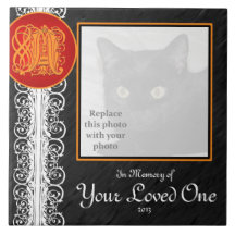 En Monogram "In Memory of Your Loved One"-panel