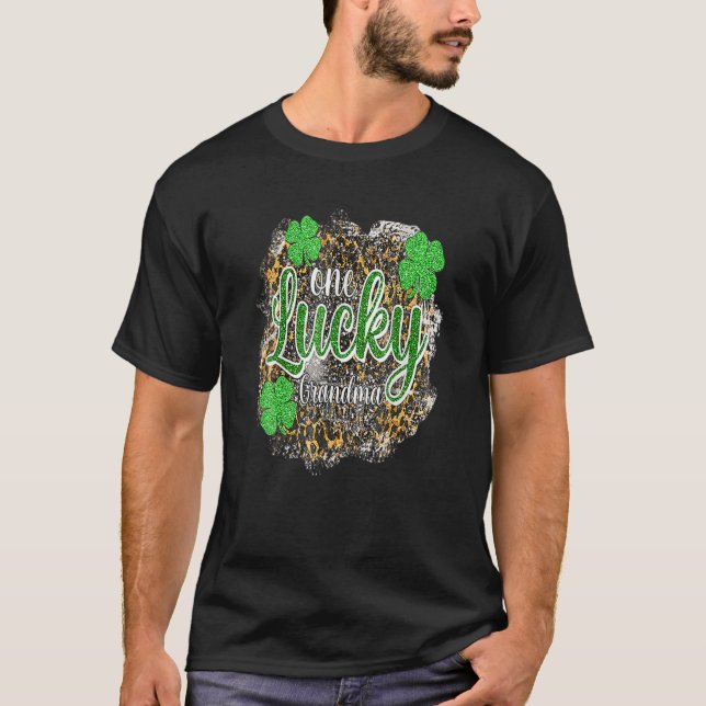 En mormor mycket lucky Leopard Graphic St Patrick T Shirt (Framsida)