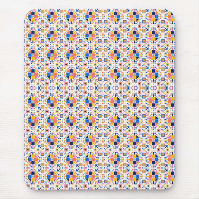 En musmatta med en färgrik geometrisk mosaik  (Framsidan)