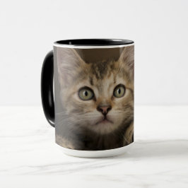 En mycket söt Tabbykattunge Mugg
