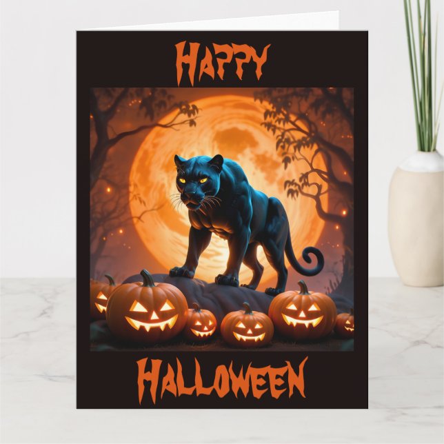 En mysterisk svart panter på Halloween-natten Kort (Framsida)