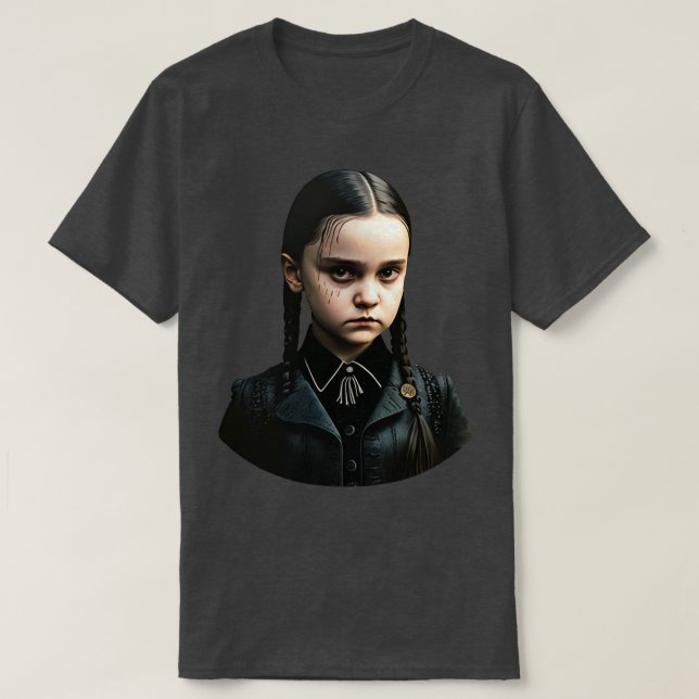En mystisk flicka på onsdag 2 t shirt (Design framsida)