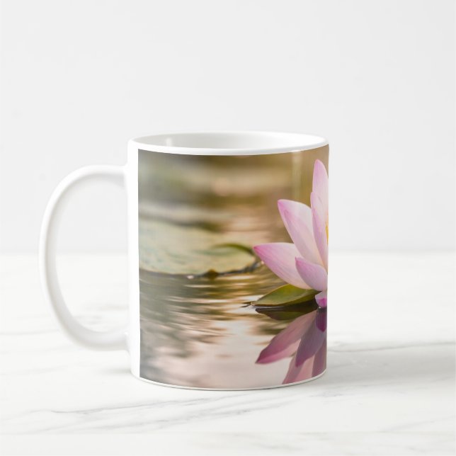 En näckros kaffemugg (Vänster)