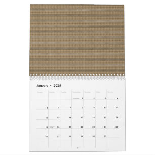 En närliggande bild som visar en struktur med ett kalender