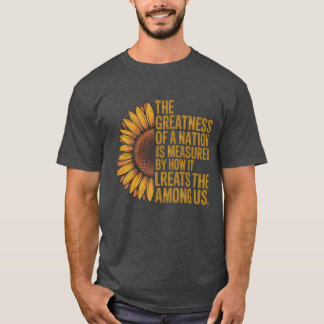 EN NATIONS STÖRLIGHET MÄTAS GENOM HUR DEN TR T SHIRT