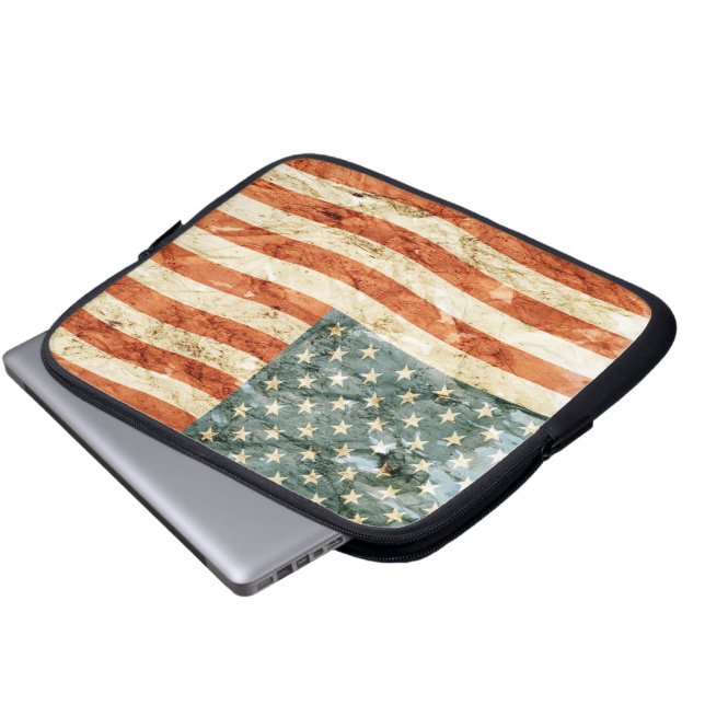 En nations uppkomst laptop sleeve (Framre botten)