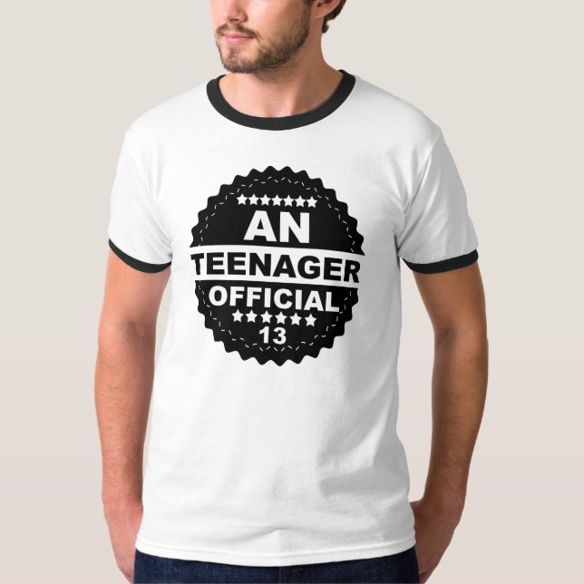 EN Officiell TEENAGER 13:e BIRTHDAY Tee (Framsida)
