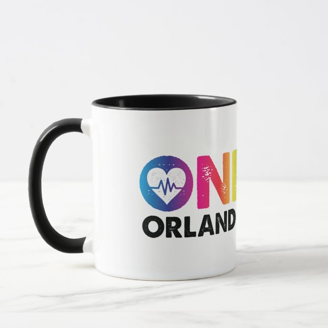 En Orlando en pulserar regnbågehjärta Mugg (Vänster)
