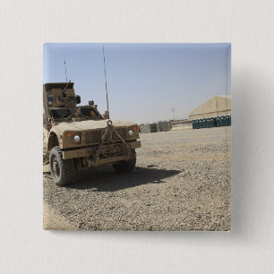 En Oshkosh M-ATV 2 Knapp